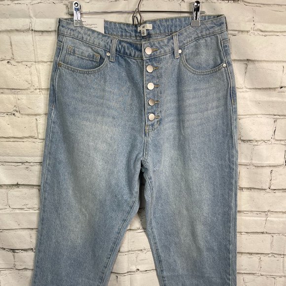 bp Be Responsible High-Rise Mom Button Fly Jeans Size 33 Blue Light Wash - Picture 2 of 5